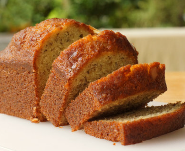 SLICED BANANA CAKE